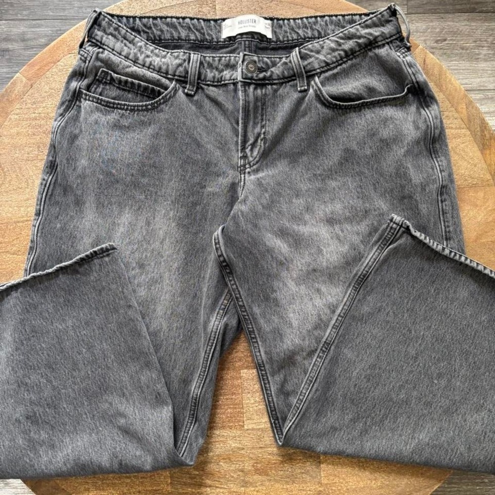 Hollister Gray Low Rise Baggy Jeans Size 32